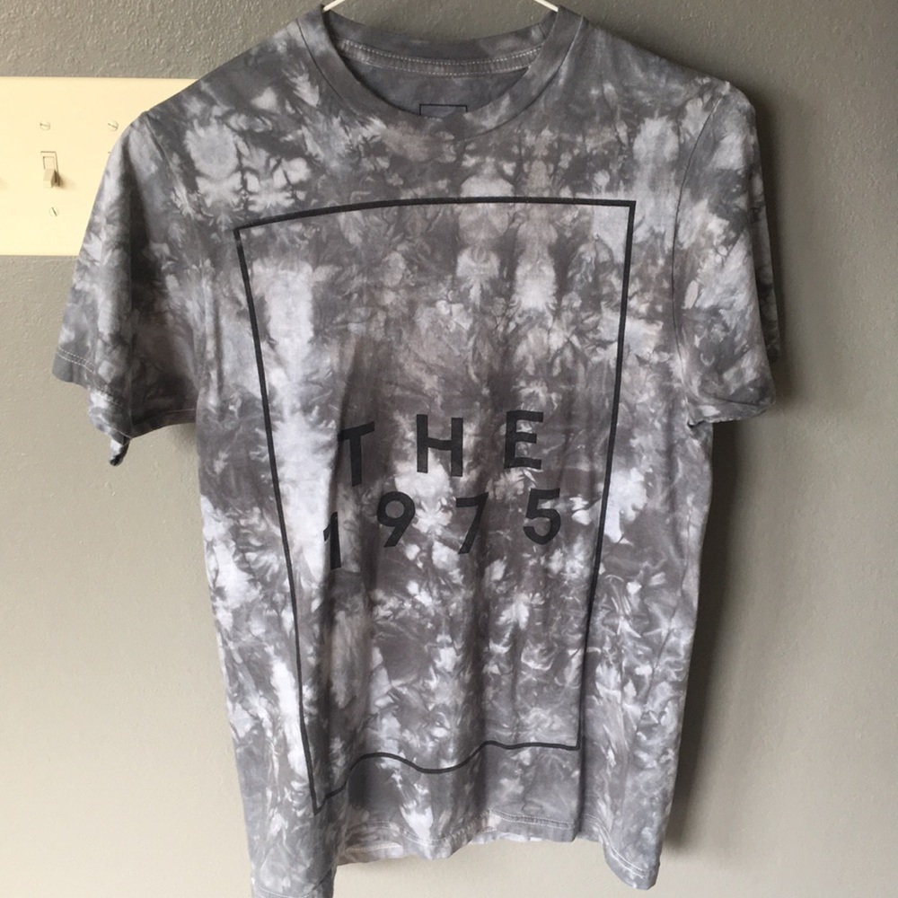 The 1975 graphic tee